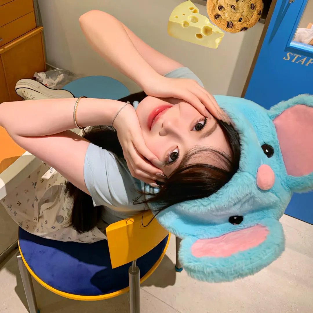 退隐后三个美女住我家